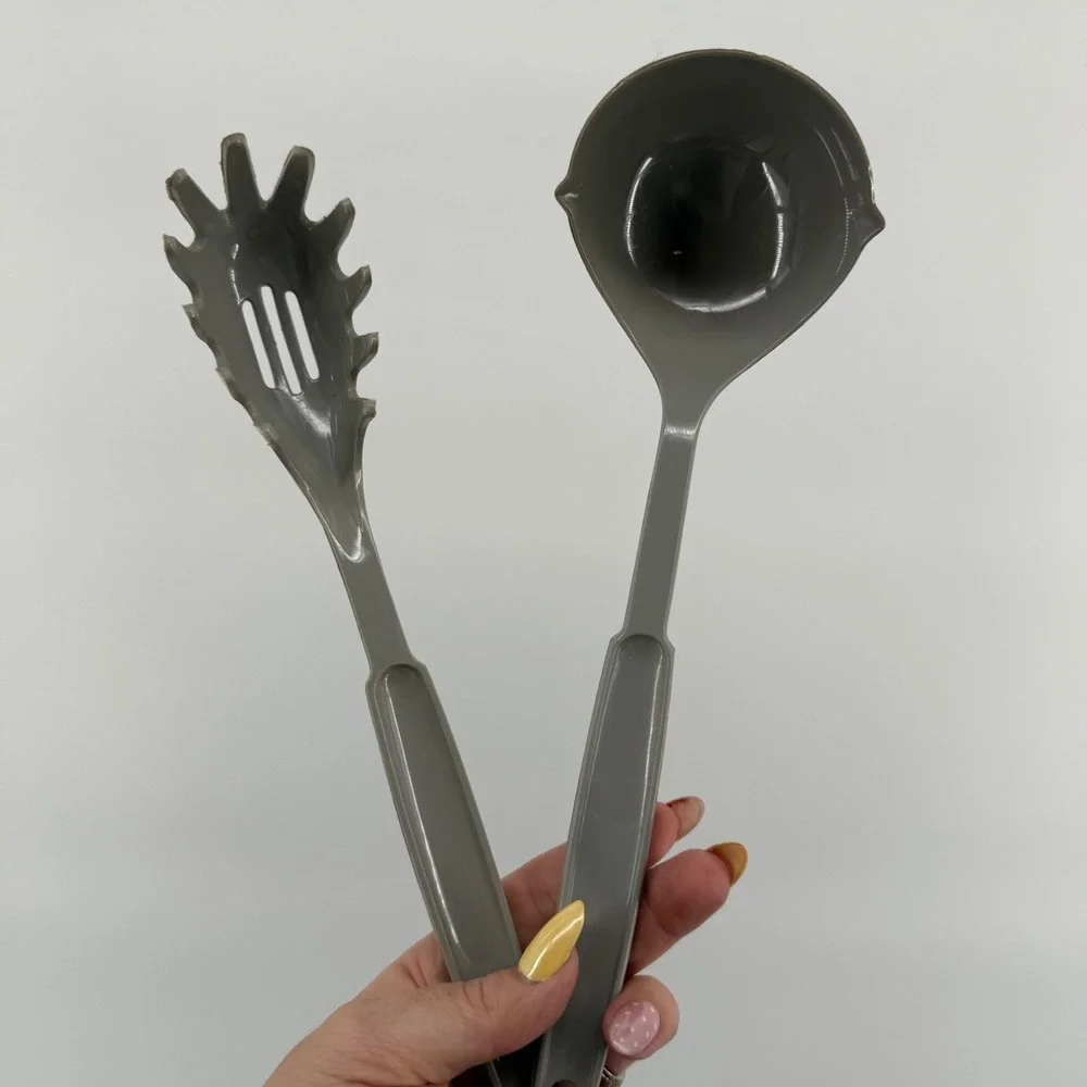 Vintage‎ EKCO USA Kitchen Utensil Set Taupe Gray Ladle and Pasta Server 2pc
